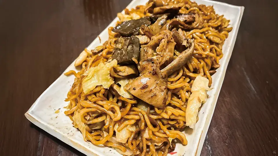 豚ホルモン焼きそば